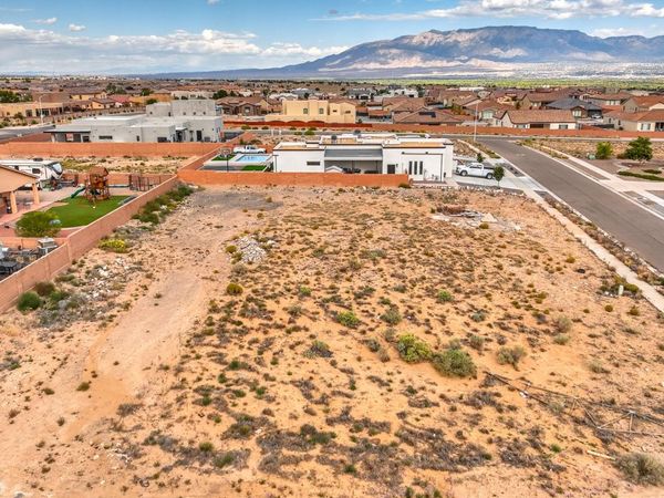 6509 Pato Road NW, Albuquerque, NM 87120