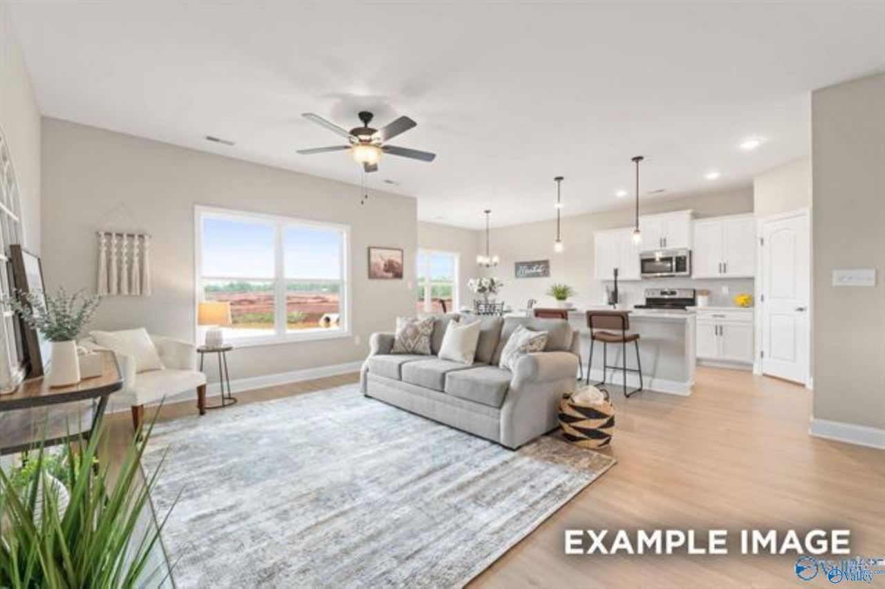 122 Luxor Avenue, Huntsville, AL 35763 Main Photo