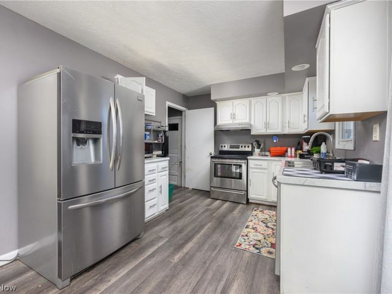 131 E Mill Street, Gnadenhutten, OH 44629 Photo 10