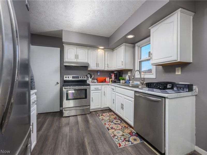 131 E Mill Street, Gnadenhutten, OH 44629 Photo 11