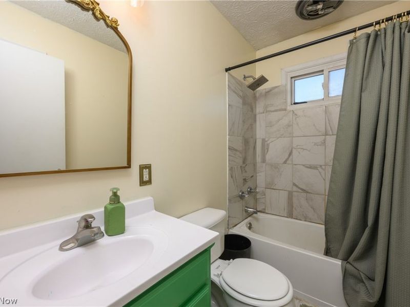 131 E Mill Street, Gnadenhutten, OH 44629 Photo 16