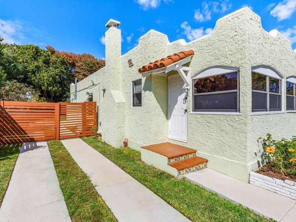 921 S M Street, Lake Worth Beach, FL 33460