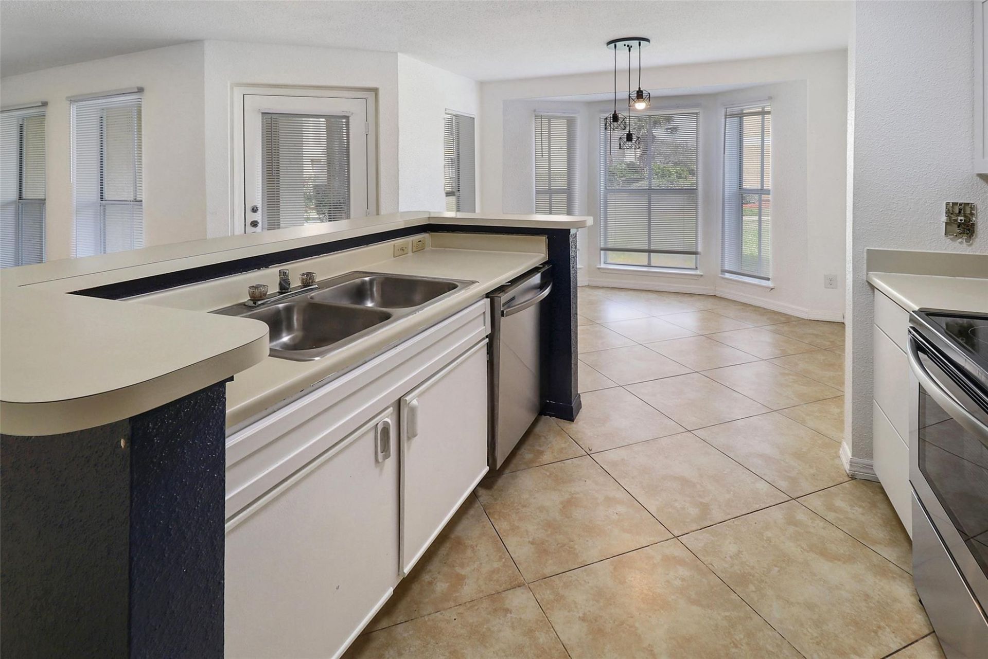 777 Riverside Drive, Unit 1516, Coral Springs, FL 33071 Photo