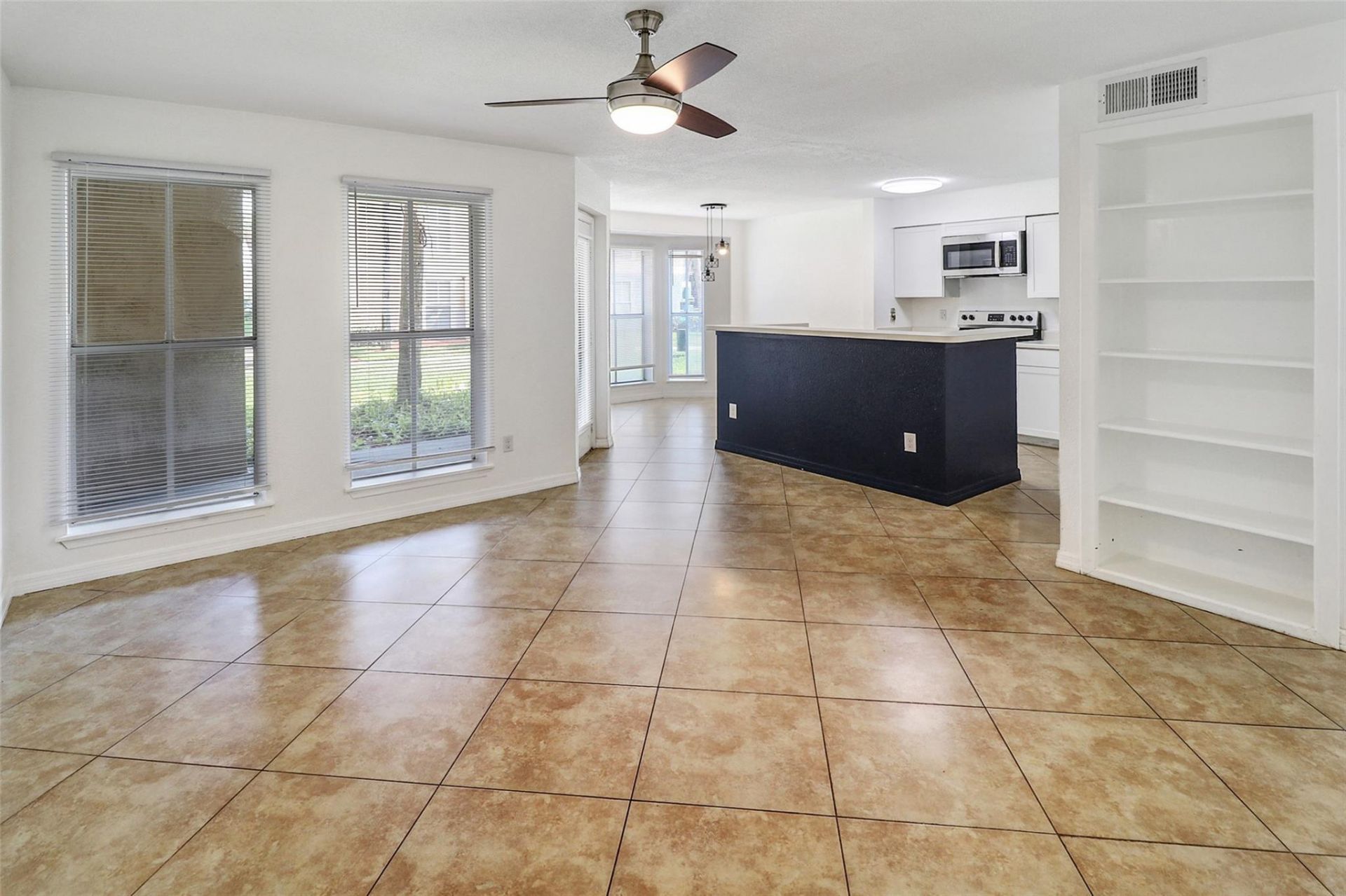777 Riverside Drive, Unit 1516, Coral Springs, FL 33071 Photo