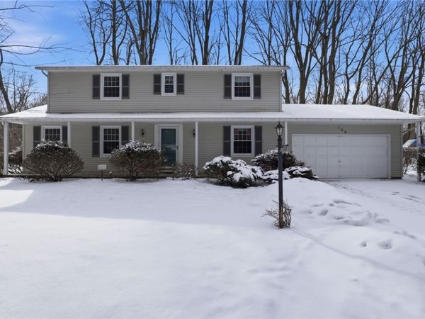 126 Brentwood Lane, Fairport, NY 14450