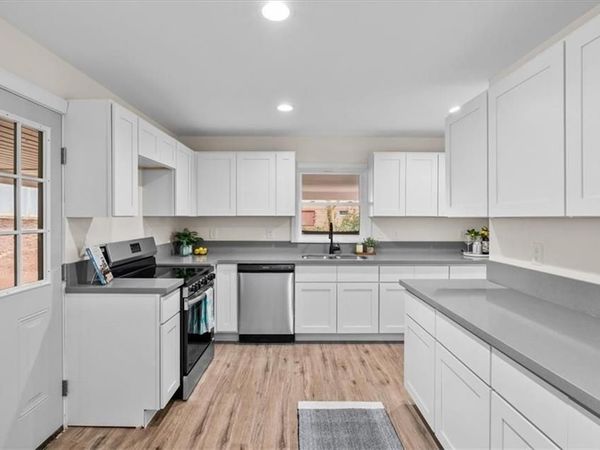 415 WOODSWAY Drive, Lexington, NC 27292