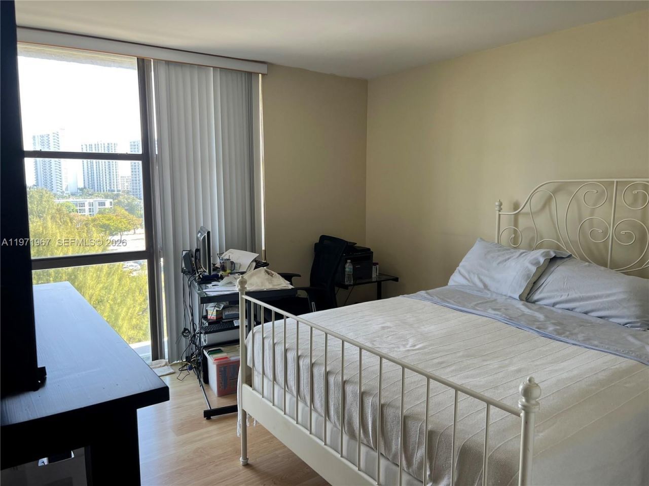 17600 N Bay Rd, Unit N902, Sunny Isles Beach, FL 33160 Photo