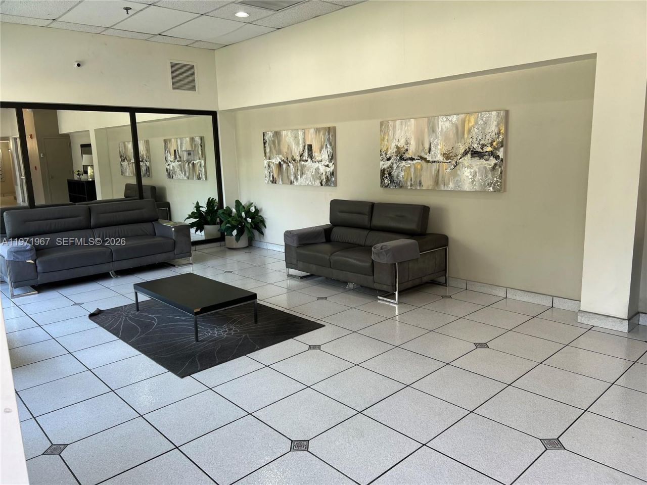 17600 N Bay Rd, Unit N902, Sunny Isles Beach, FL 33160 Photo