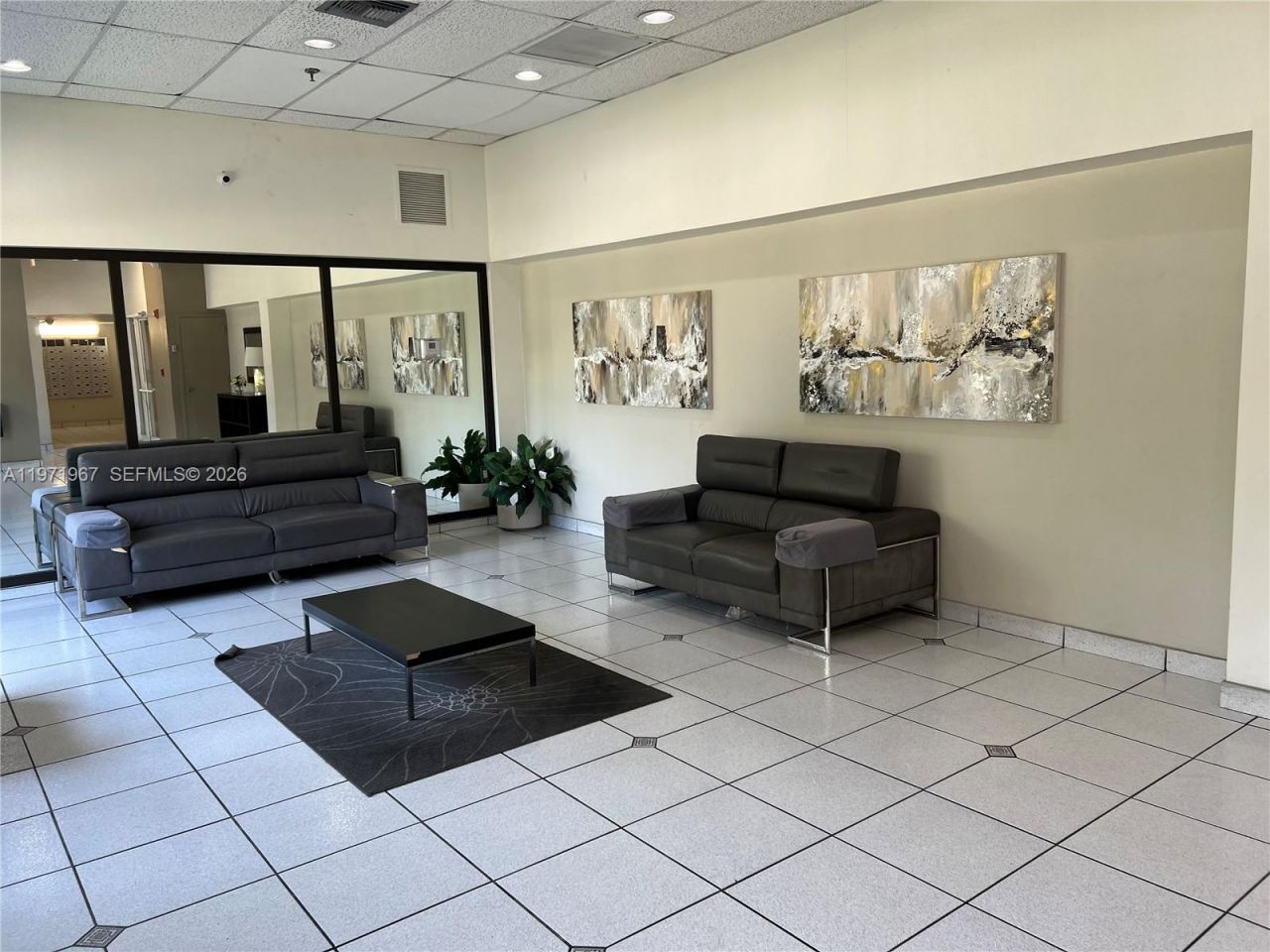 17600 N Bay Rd, Unit N902, Sunny Isles Beach, FL 33160 Photo