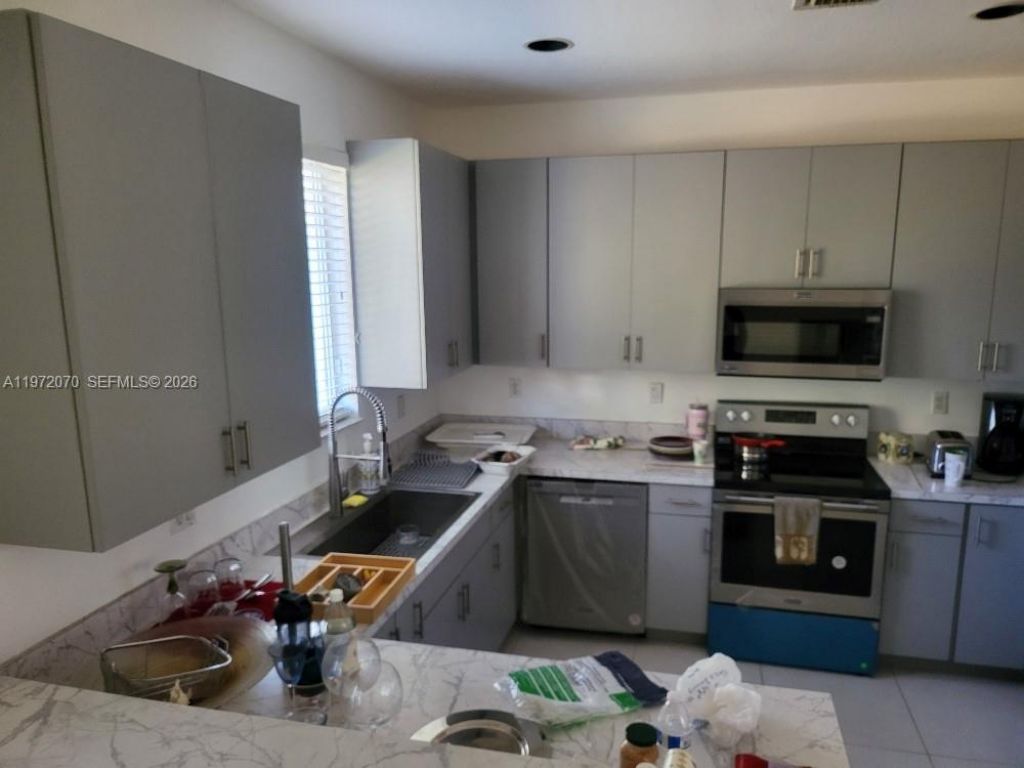 15843 SW 139th St , Miami, FL 33196 Photo