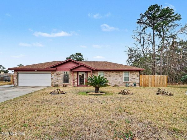 841 CHALMET Lane, Jacksonville, FL 32218