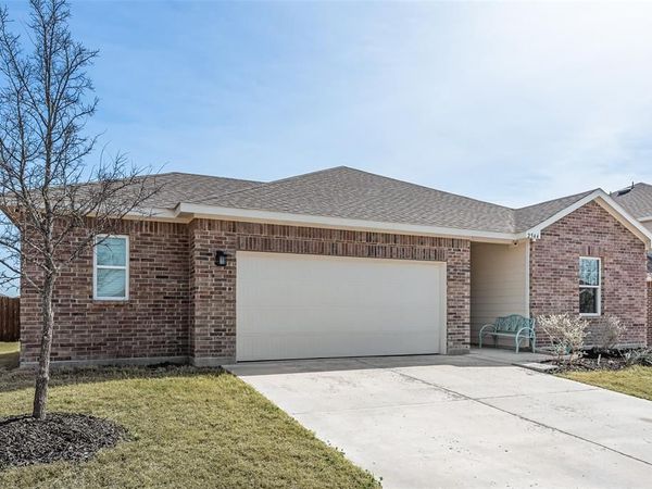2544 Sanders Creek Drive, Glenn Heights, TX 75154