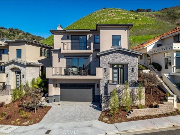 2732 Barcelona Street, Pismo Beach, CA 93449