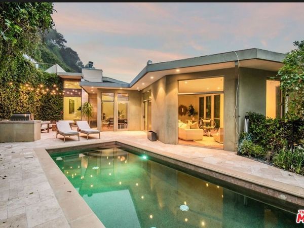 3685 Mandeville Canyon Road, Los Angeles, CA 90049