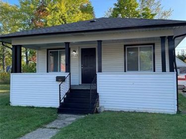 2421 Concord Street, Flint, MI 48504