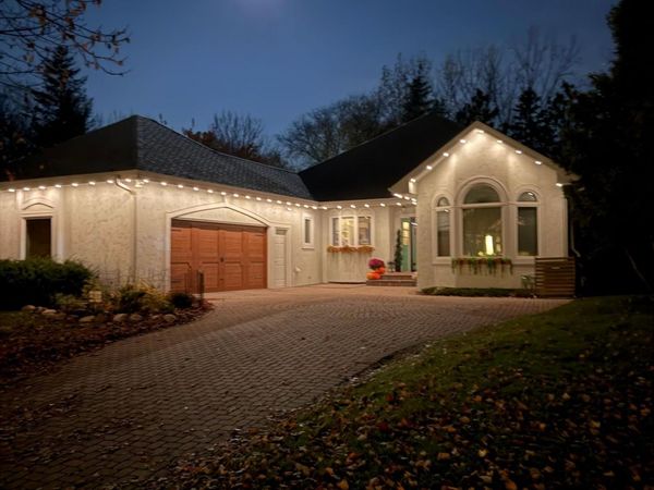 5200 Malibu Drive, Edina, MN 55436