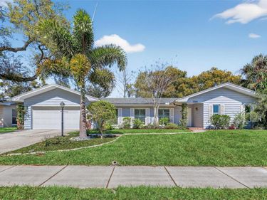 2264 ST CHARLES DRIVE , CLEARWATER, FL 33764