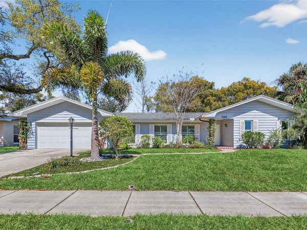 2264 ST CHARLES DRIVE , CLEARWATER, FL 33764
