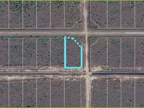 413 CALLIANDRA DRIVE, INDIAN LAKE ESTATES, FL 33855