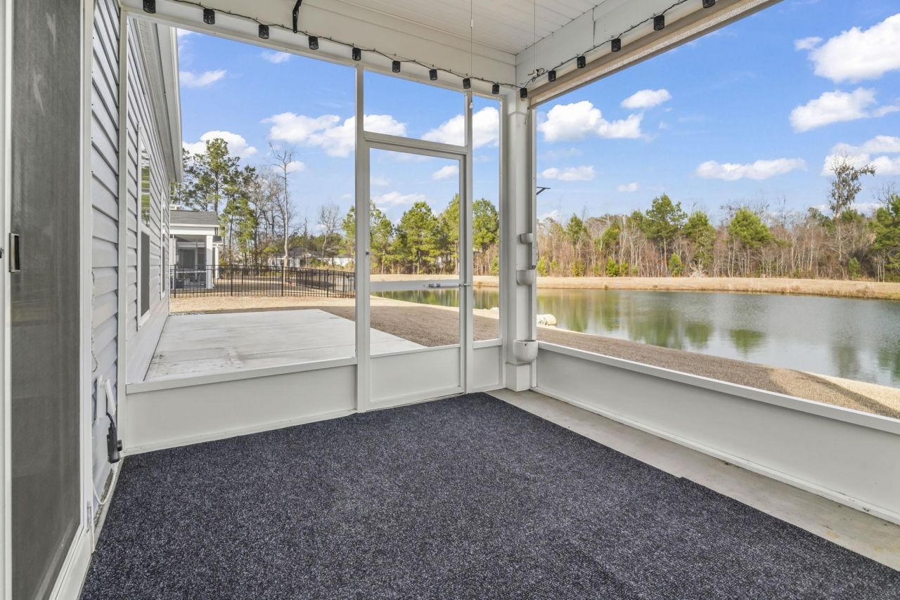 1058 Tibetan St. Photo 28