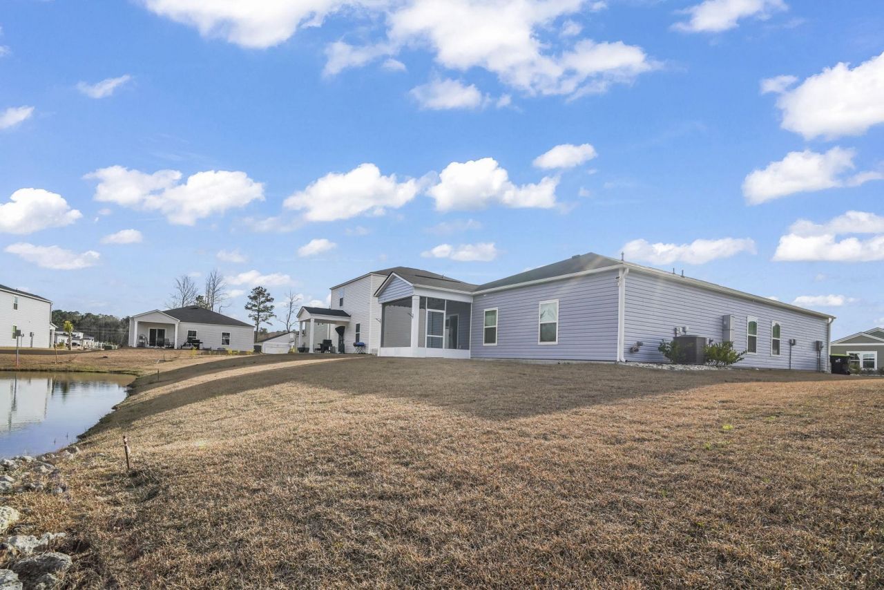 1058 Tibetan St. Photo 31