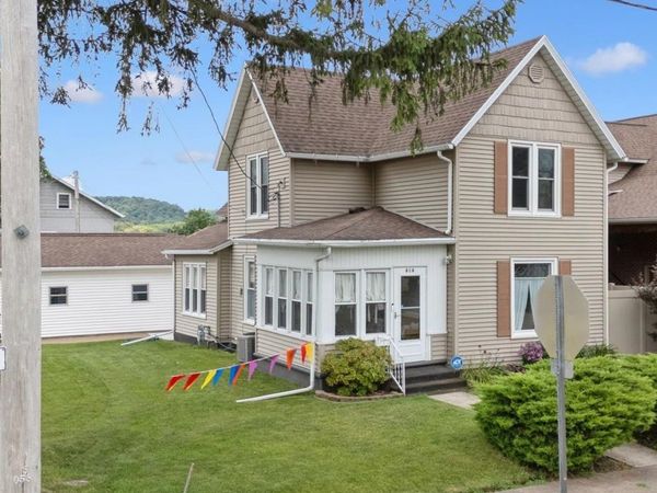 616 Elk Street, Sabula, IA 52070