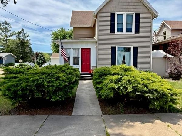 616 Elk Street, Sabula, IA 52070