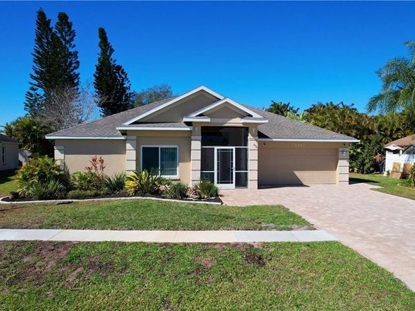 4591 Diploma CT , LEHIGH ACRES, FL 33971