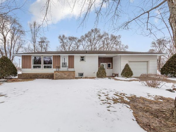730 9th Street NW, Faribault, MN 55021