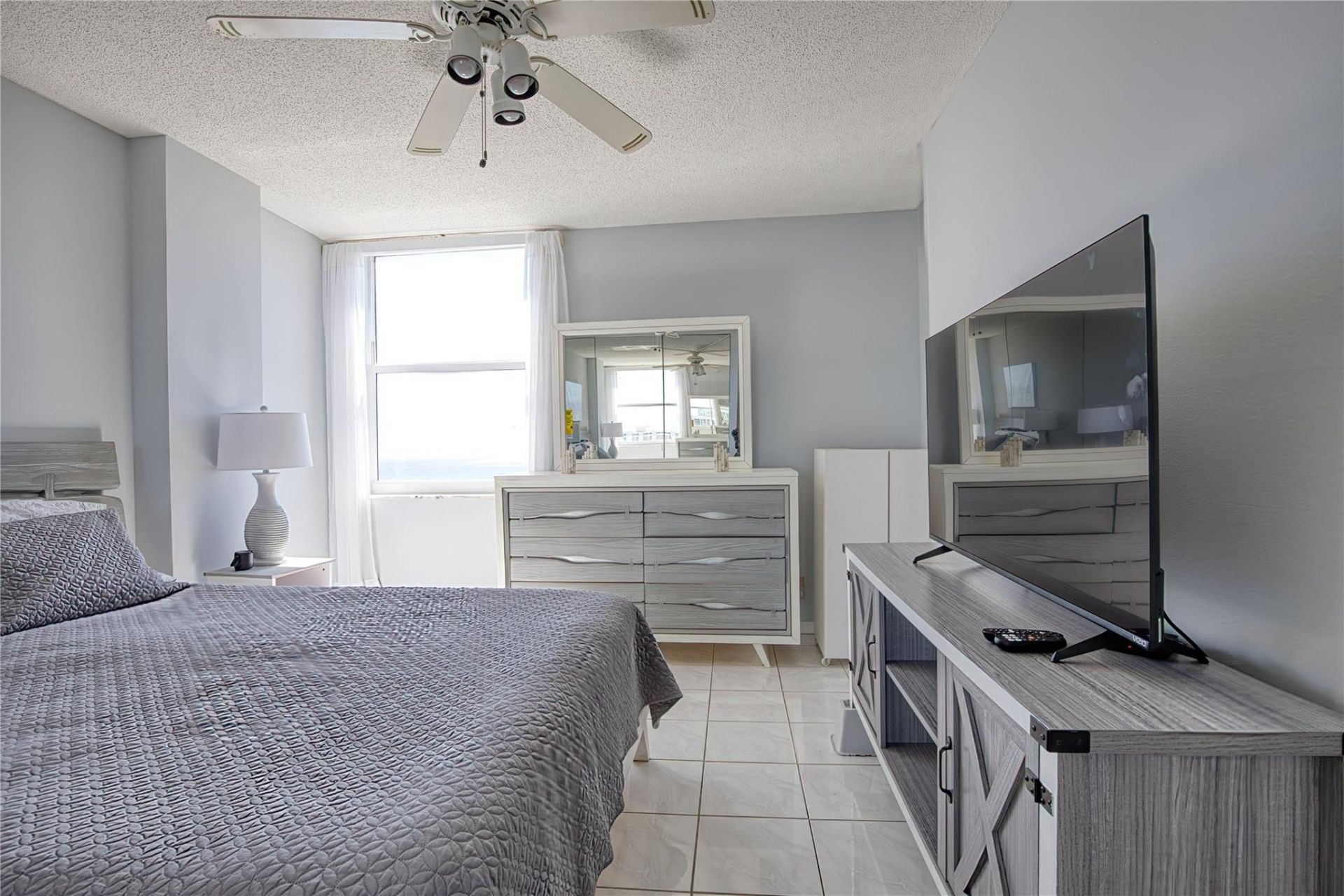 111 Briny Avenue, Unit 2312, Pompano Beach, FL 33062 Photo