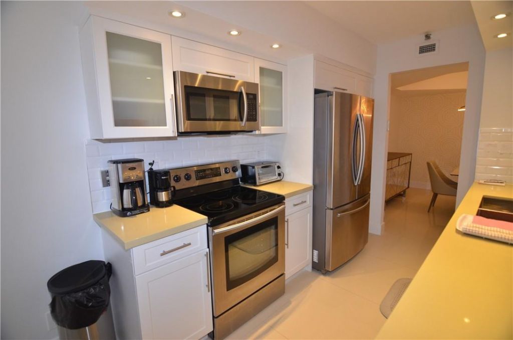 19355 Turnberry Way, Unit 7-L, Aventura, FL 33180 Photo