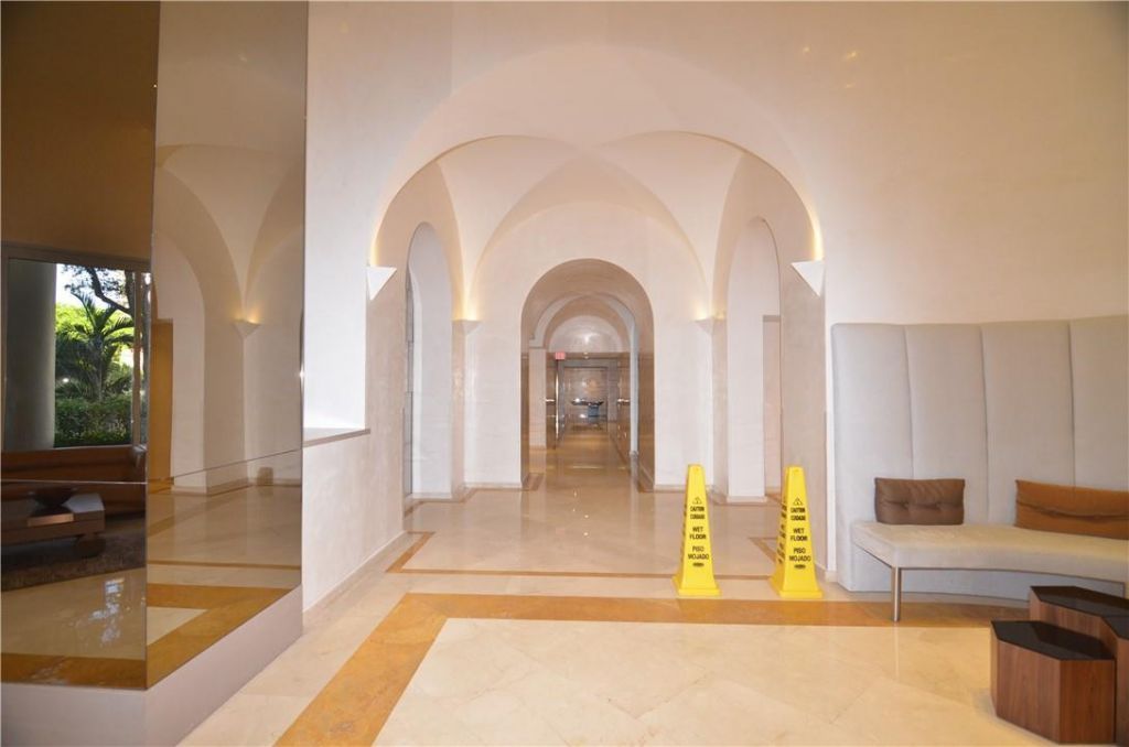 19355 Turnberry Way, Unit 7-L, Aventura, FL 33180 Photo