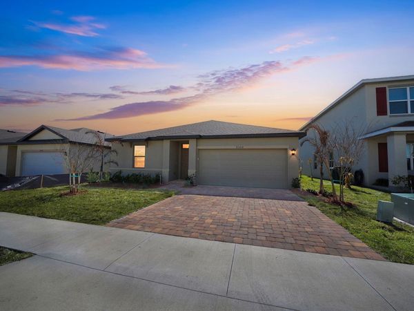 9509 Silver Sands Ln, Fort Pierce, FL 34945