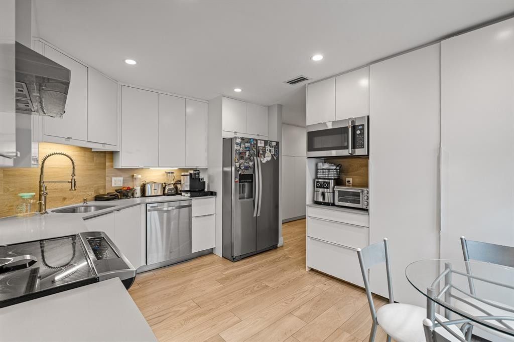 9937 NW 47 Terrace, Doral, FL 33178 Photo