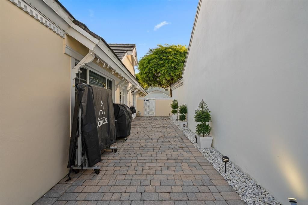 9937 NW 47 Terrace, Doral, FL 33178 Photo