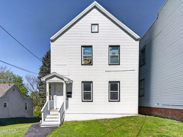 34 Francis Street, Troy, NY 12180
