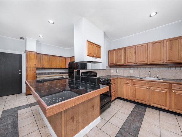 51 Shurtleff, Unit 3, Chelsea, MA 02150