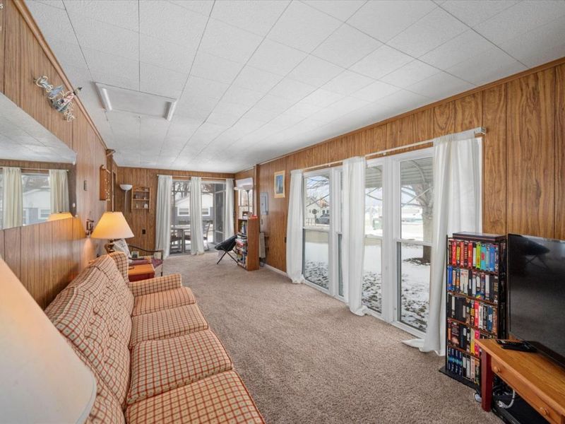 385 Hidden Beach Road, Marblehead, OH 43440 Photo 11