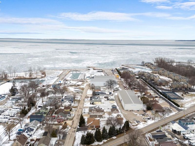 385 Hidden Beach Road, Marblehead, OH 43440 Photo 19