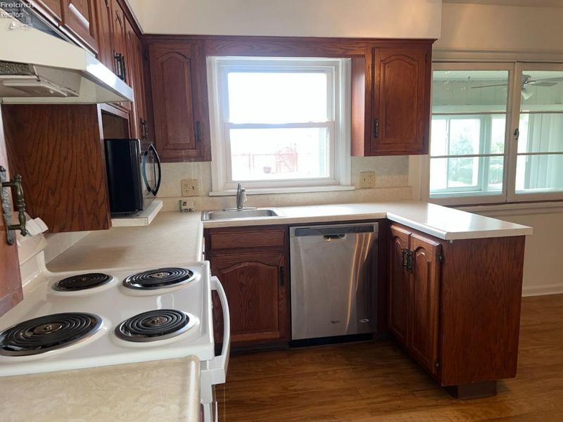 1528 Birchard Avenue, Fremont, OH 43420 Photo 12