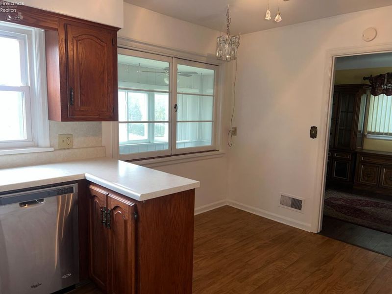 1528 Birchard Avenue, Fremont, OH 43420 Photo 8