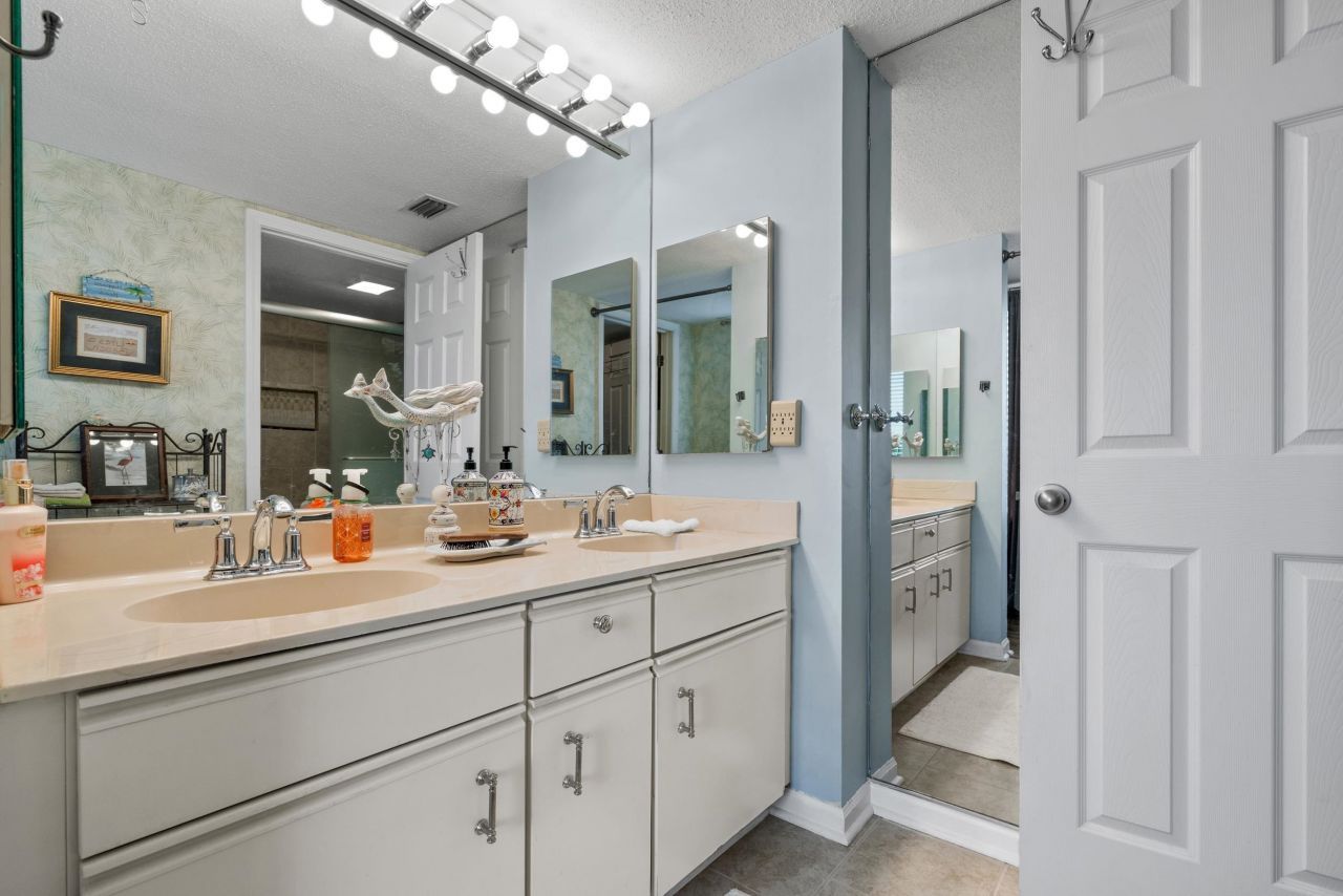 310 73rd Ave. N  Photo 23