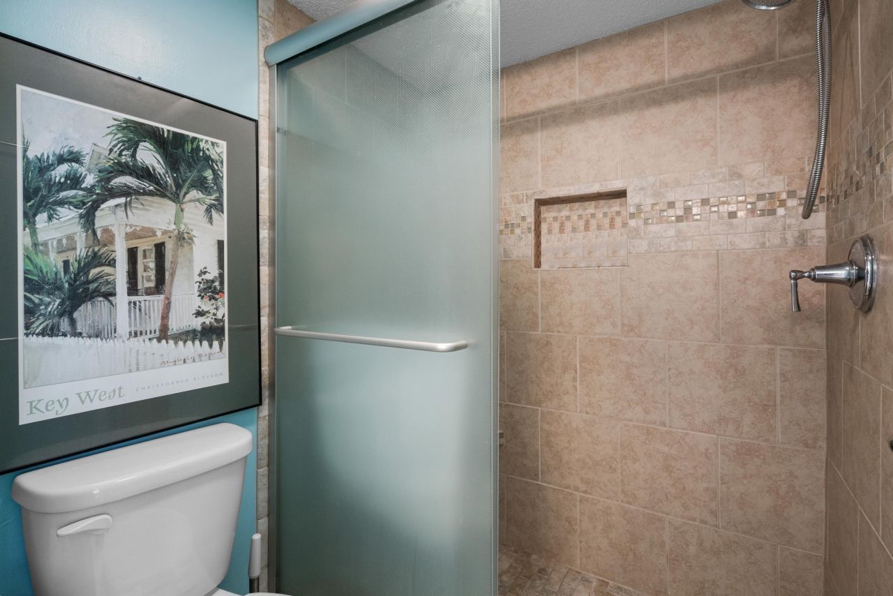 310 73rd Ave. N  Photo 24