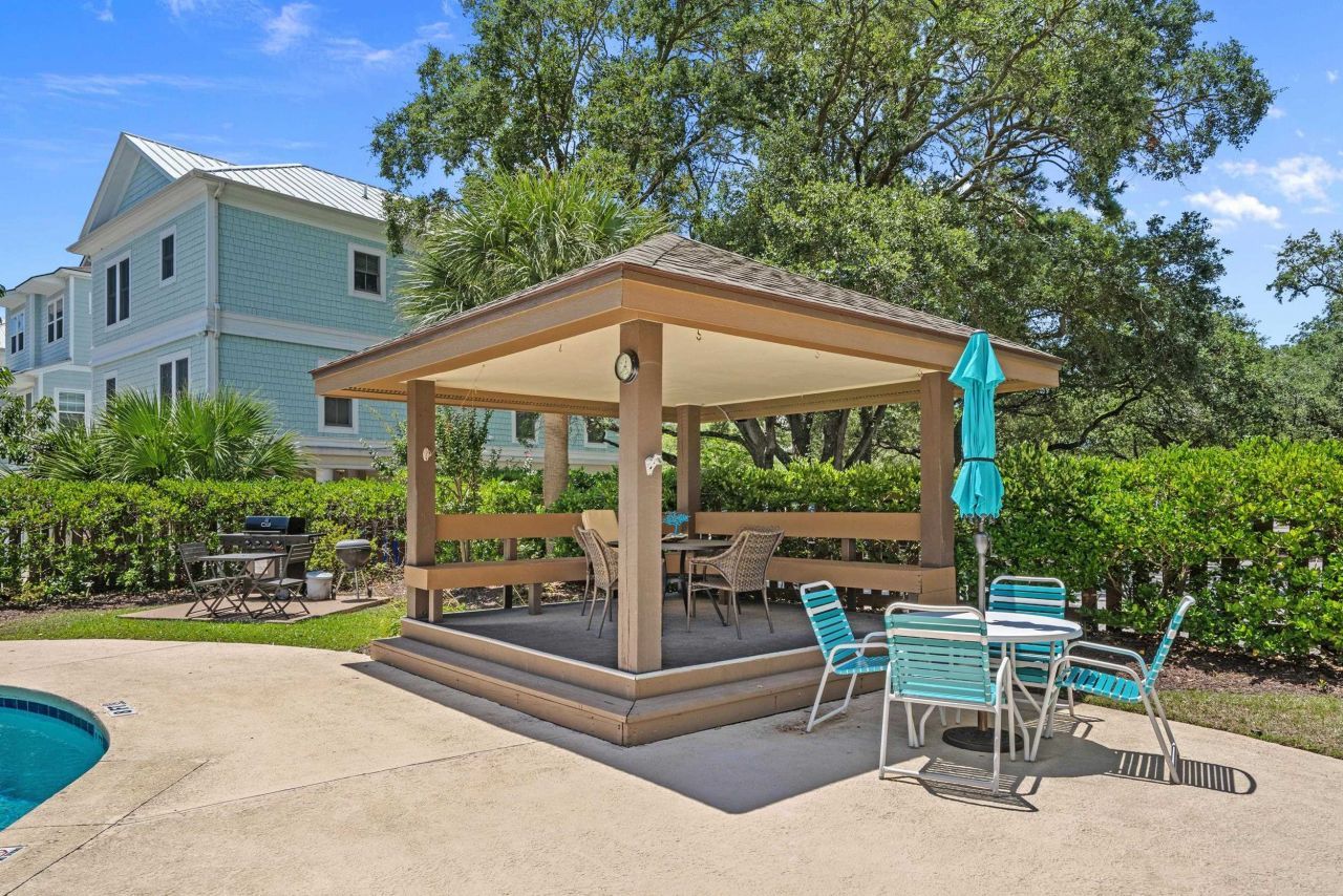 310 73rd Ave. N  Photo 36