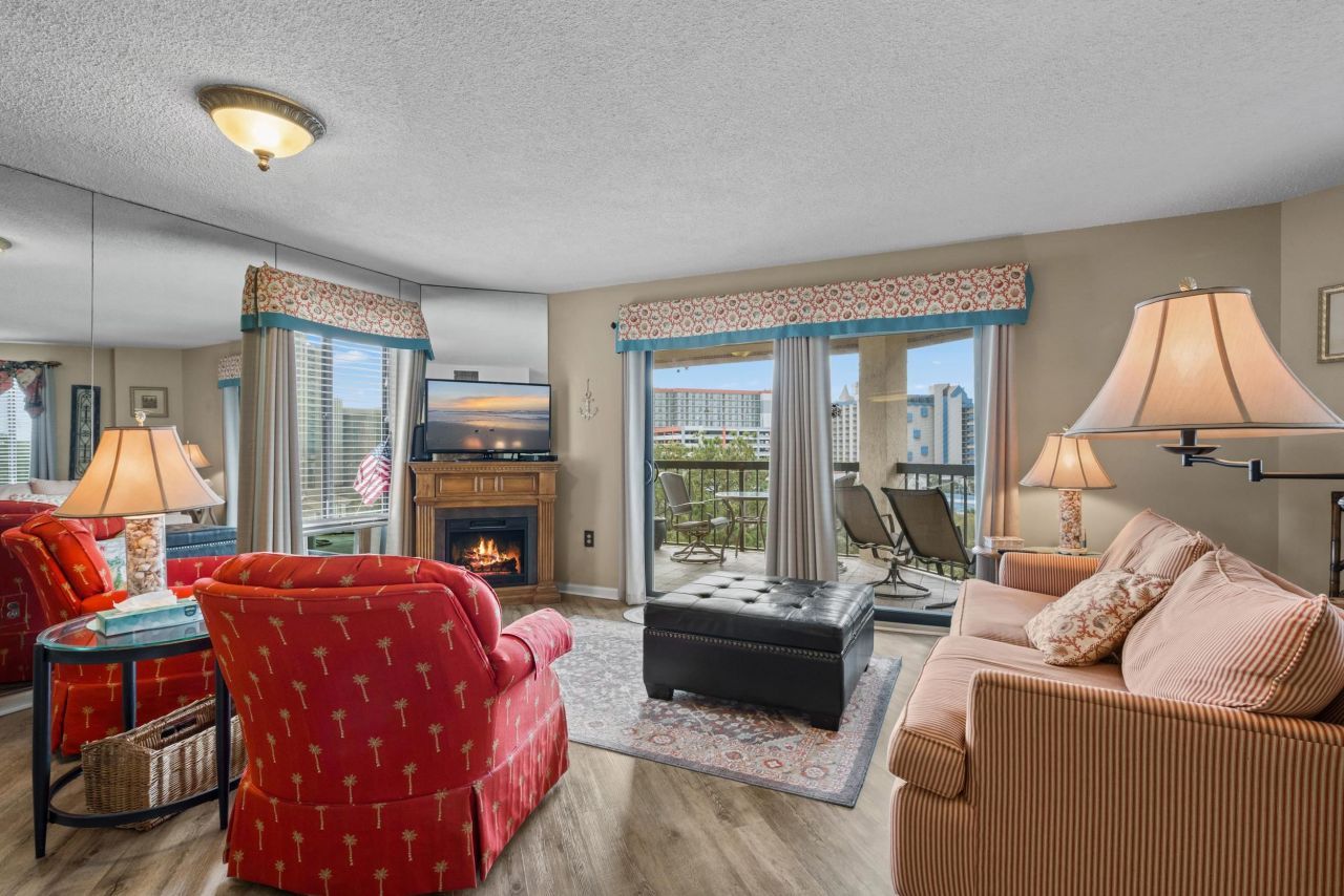 310 73rd Ave. N  Photo 4