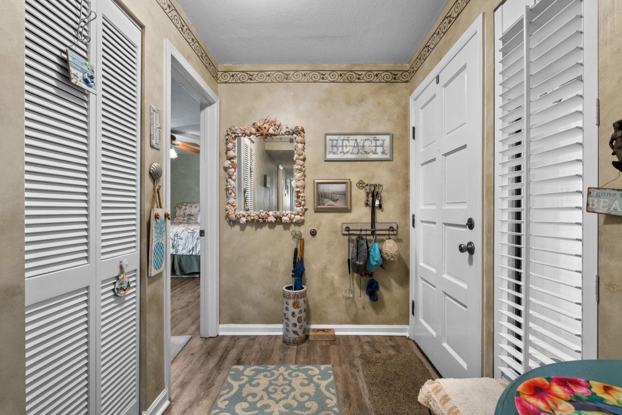 310 73rd Ave. N  Photo 8