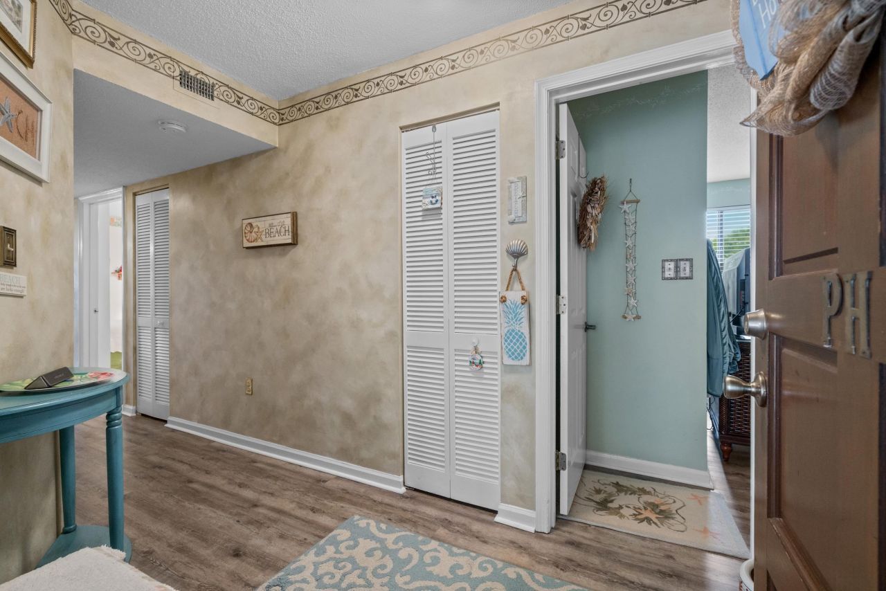 310 73rd Ave. N  Photo 9