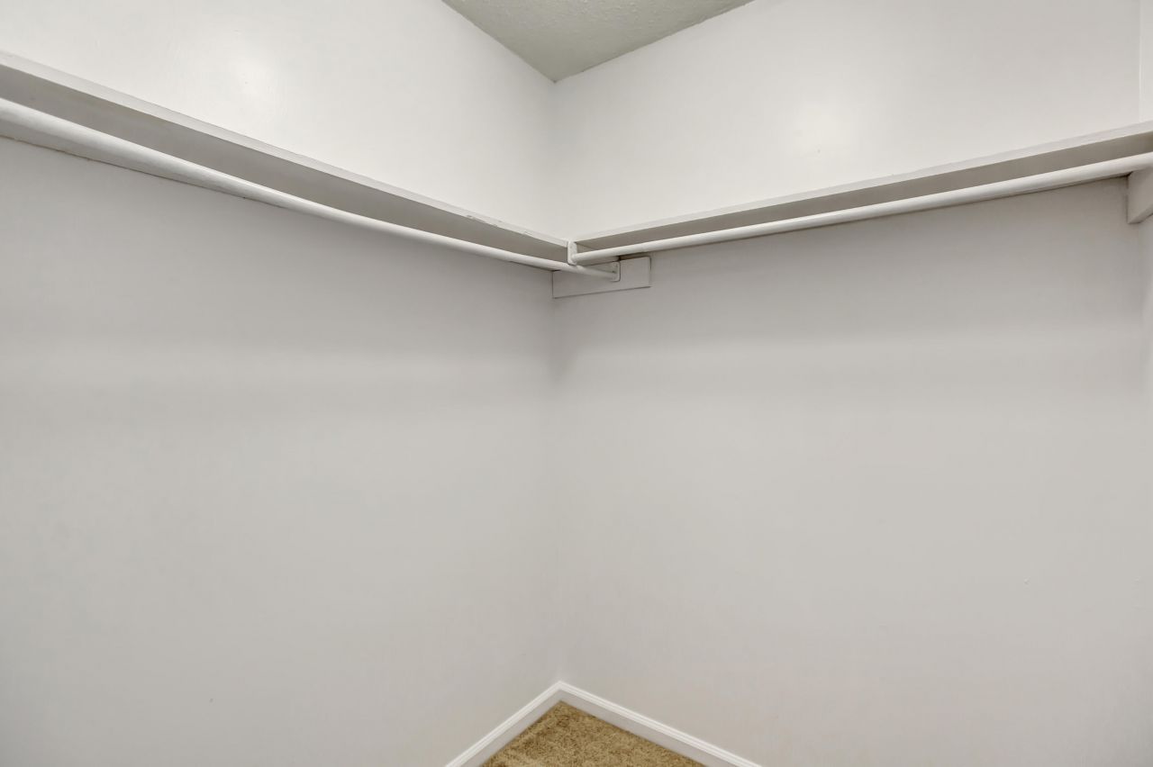 404 Marquette Lane Photo 6