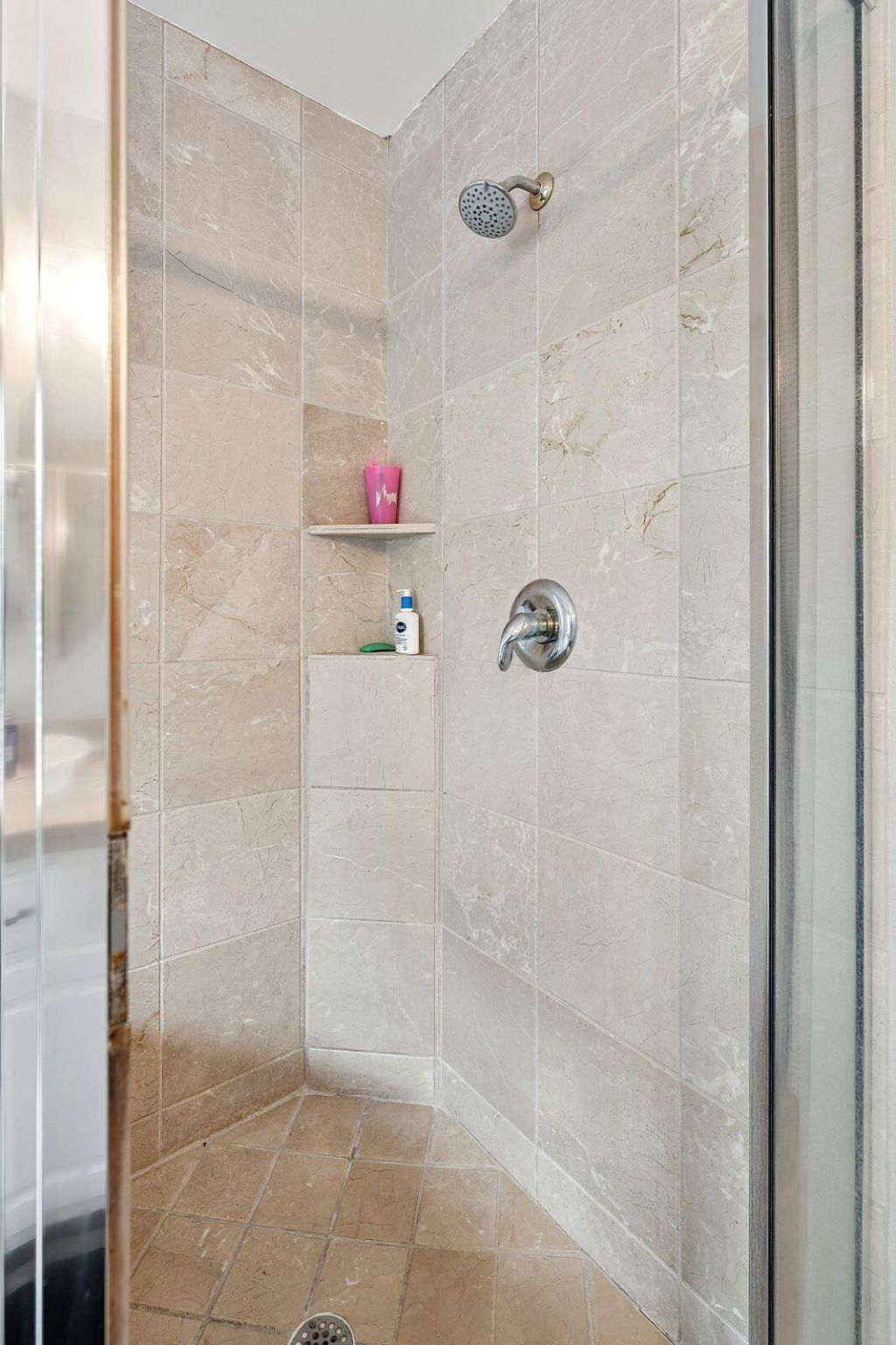 1427 Diamond Boulevard Photo 32