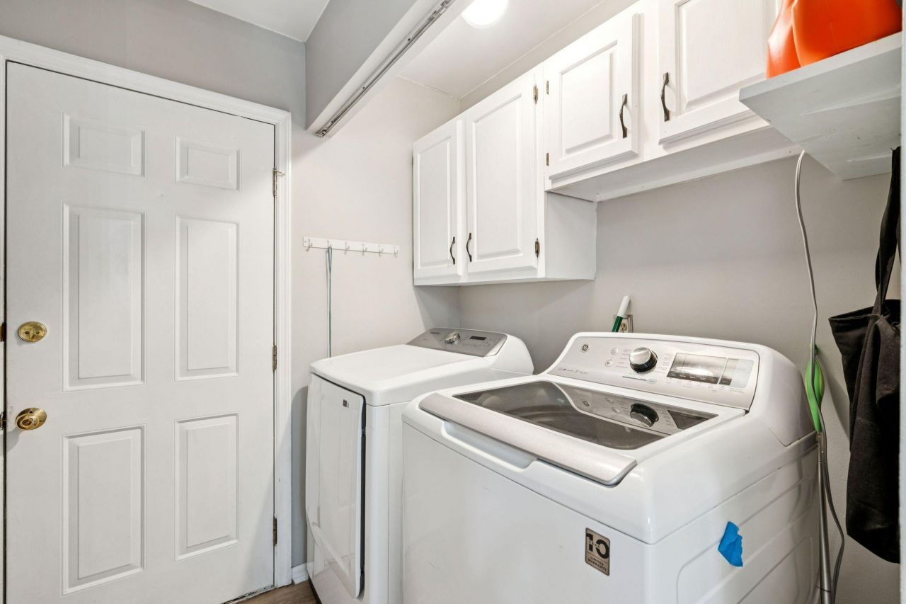 1427 Diamond Boulevard Photo 44